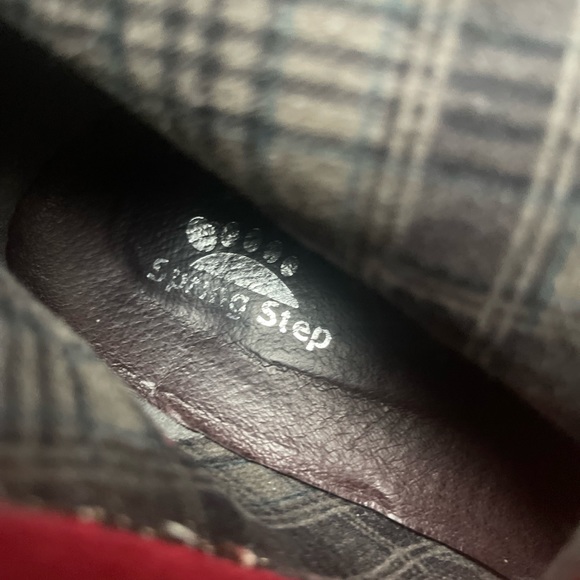 Spring Step Red Suede Button Booties Size 38/8 EUC - Picture 7 of 13